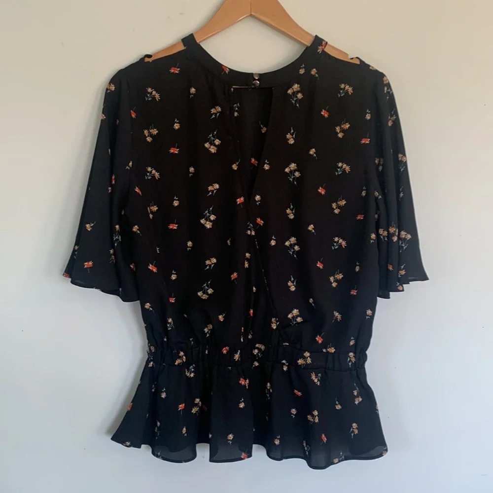 Flared dressy blouse L DONATED - Picture 5 of 9